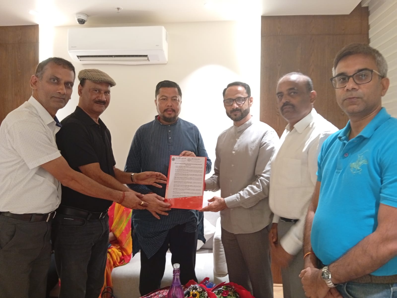 'उद्योगी–व्यवसायीले भोगिरहेका विद्युत्सम्बन्धी समस्यामा सरकार गम्भीर छ' 